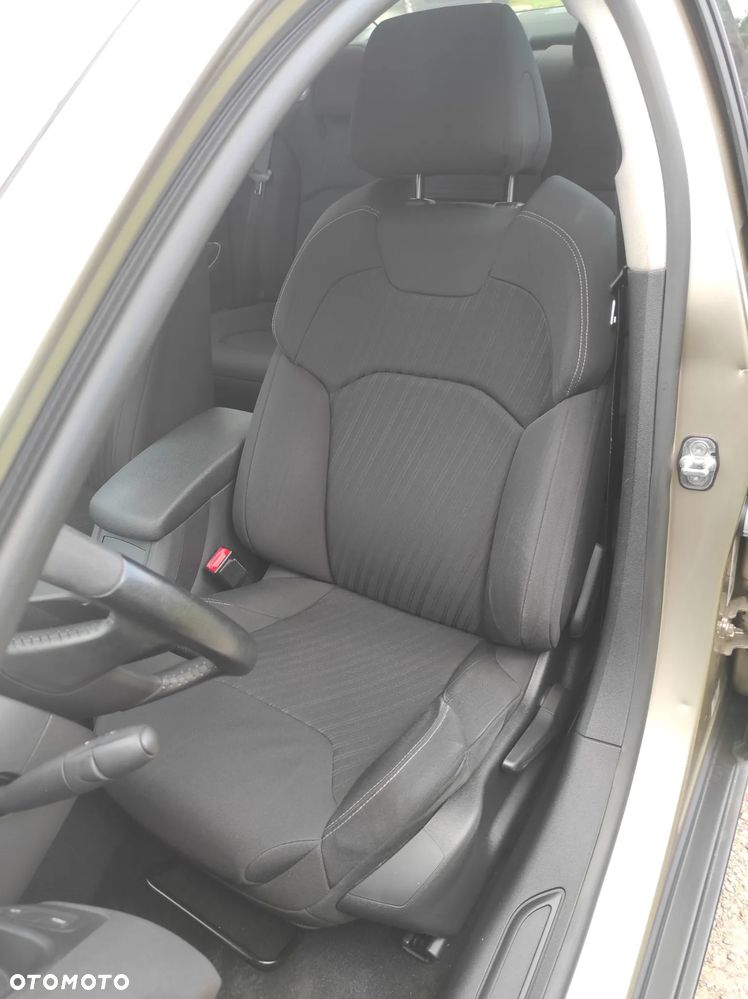 Citroën C5 2.0 16V Confort - 9