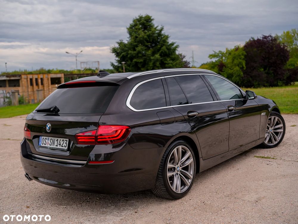 BMW Seria 5 525d xDrive Sport-Aut Luxury Line - 16