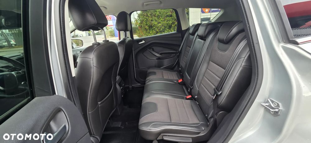 Ford Kuga 2.0 TDCi 4x4 Titanium - 34