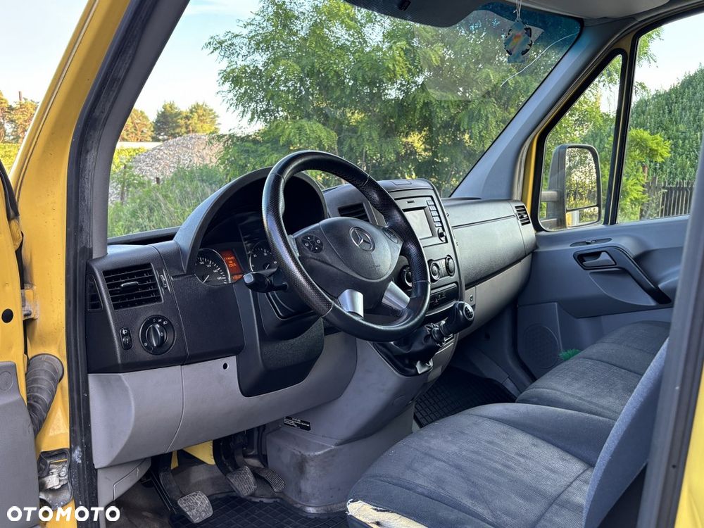 Mercedes-Benz Sprinter 514 - 21
