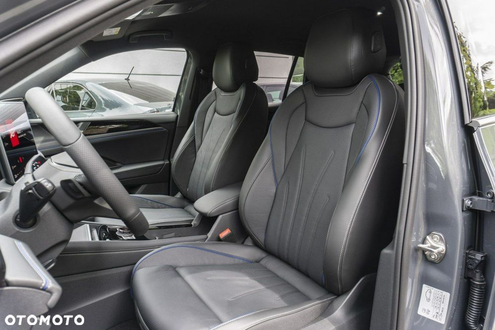 Volkswagen Tiguan - 16