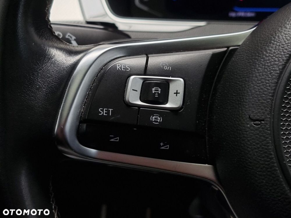 Volkswagen Arteon 2.0 TDI Bi-Turbo SCR 4Mot R-Line DSG - 9