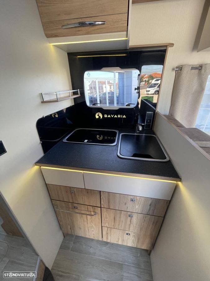 Bavaria Style T 706 c.central e basculante - 24