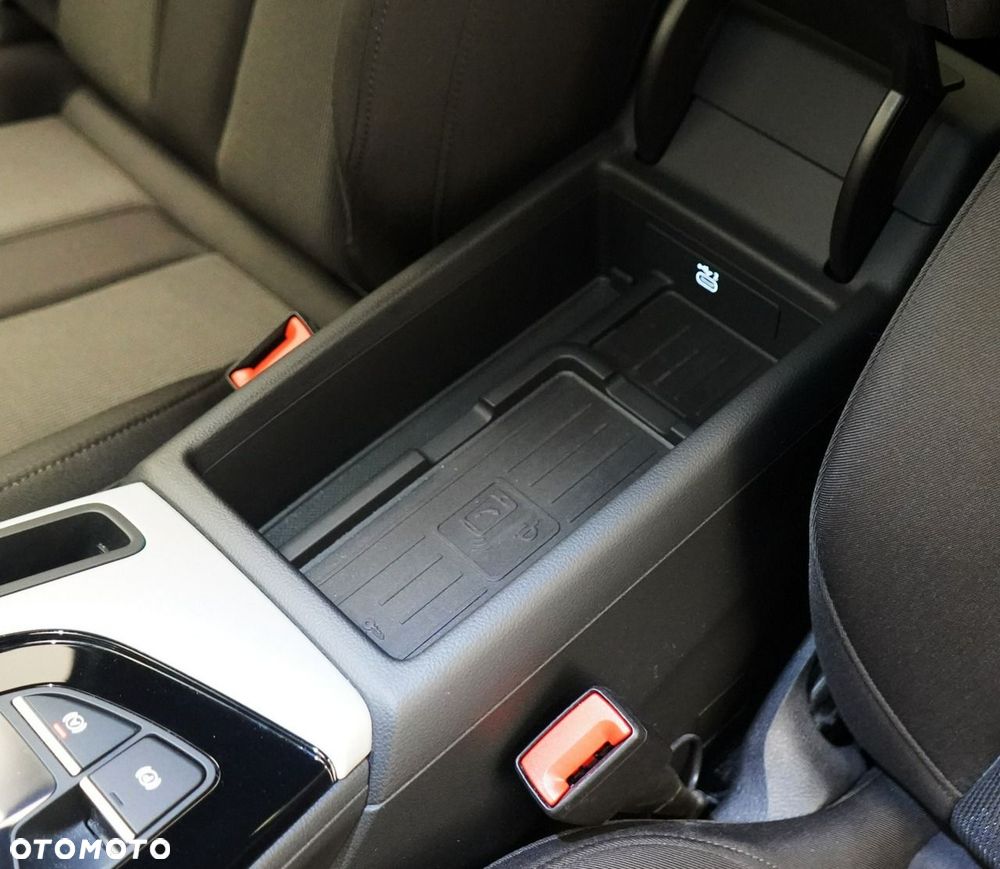 Audi A4 Limousine - 21