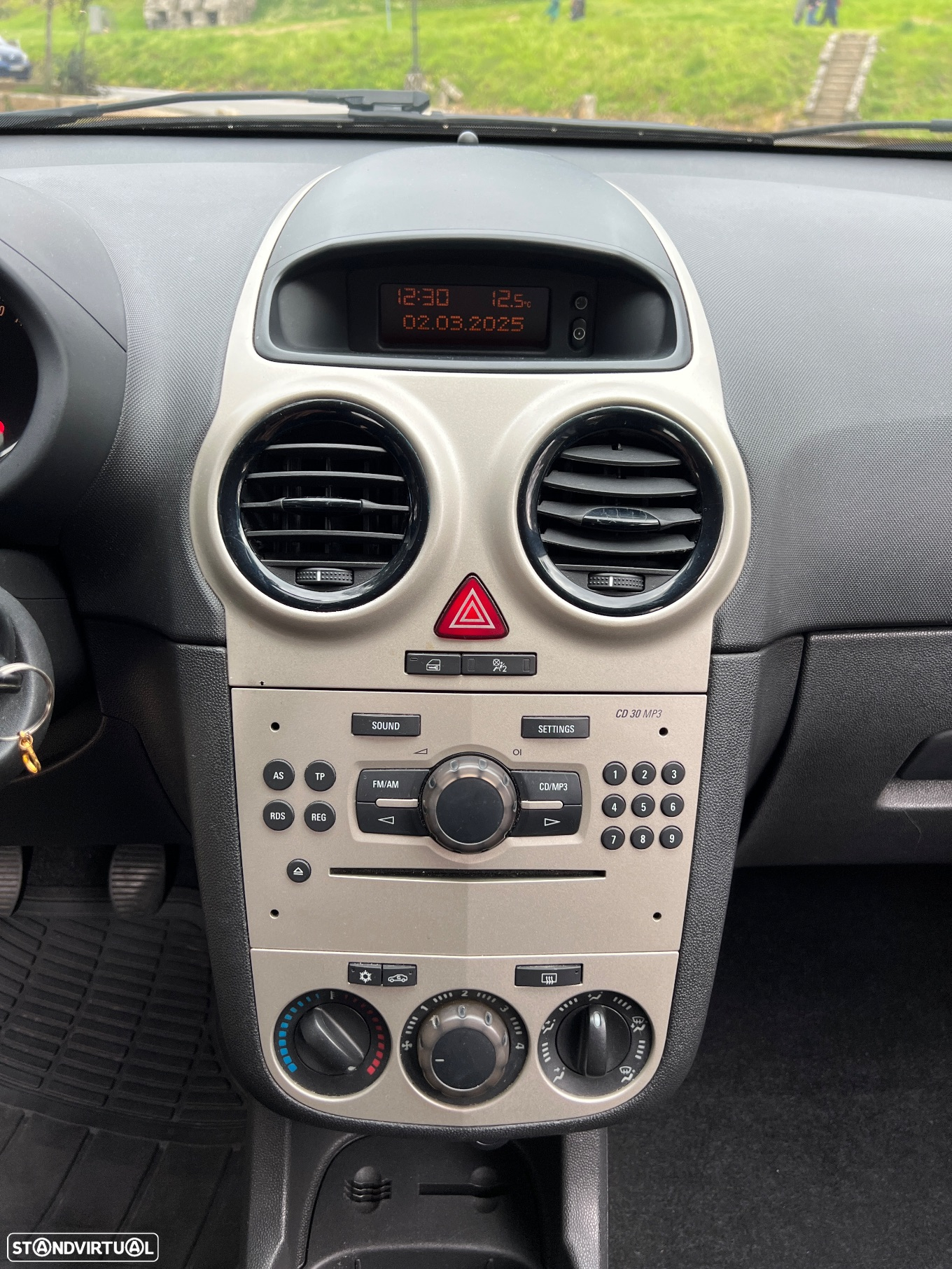 Opel Corsa 1.3 CDTi CMON - 19