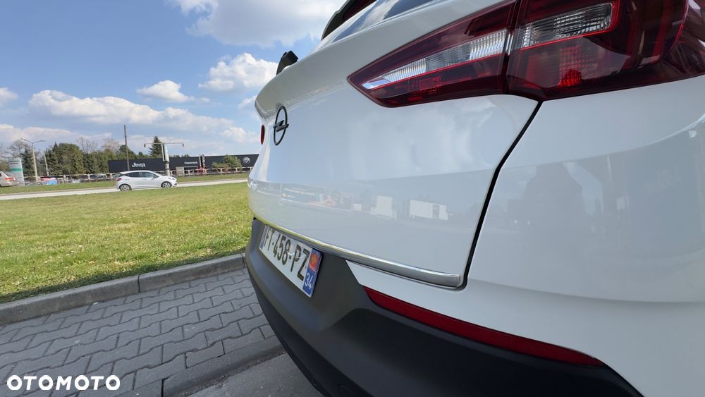 Opel Grandland X 1.2 Start/Stop Automatik Business Edition - 20