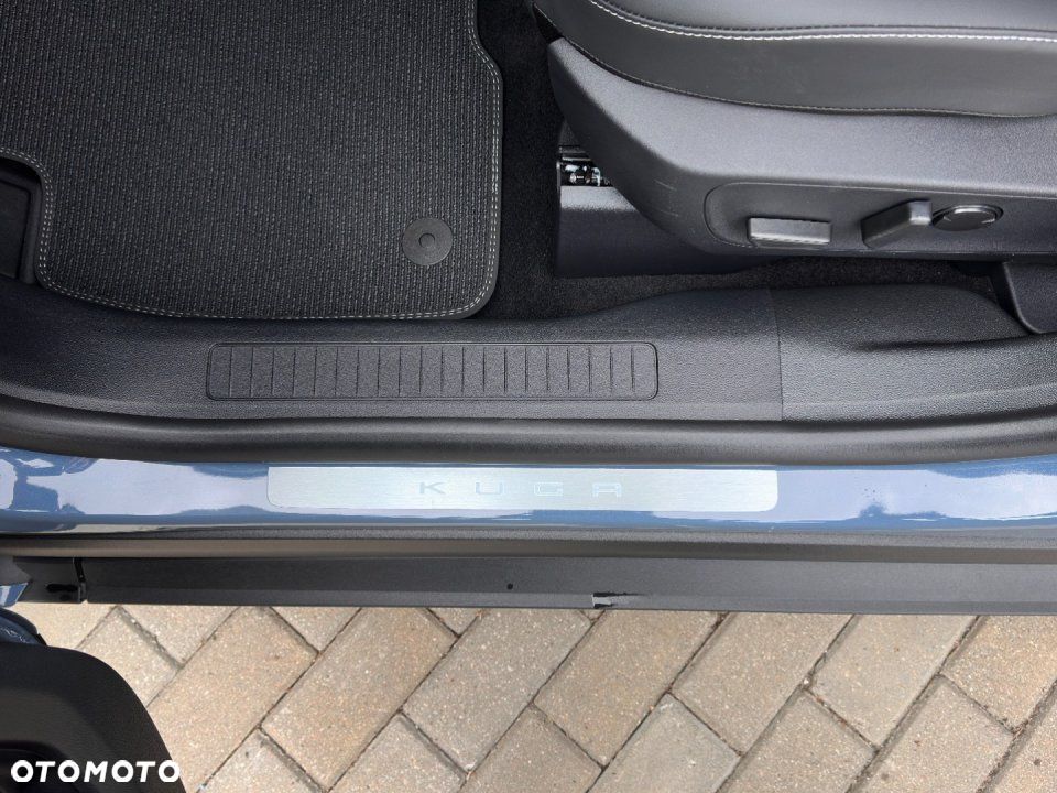 Ford Kuga - 15