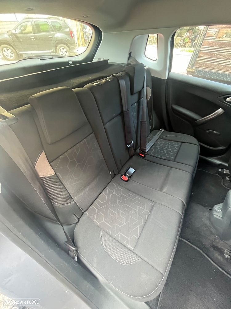 Peugeot 2008 PureTech 82 Allure - 16