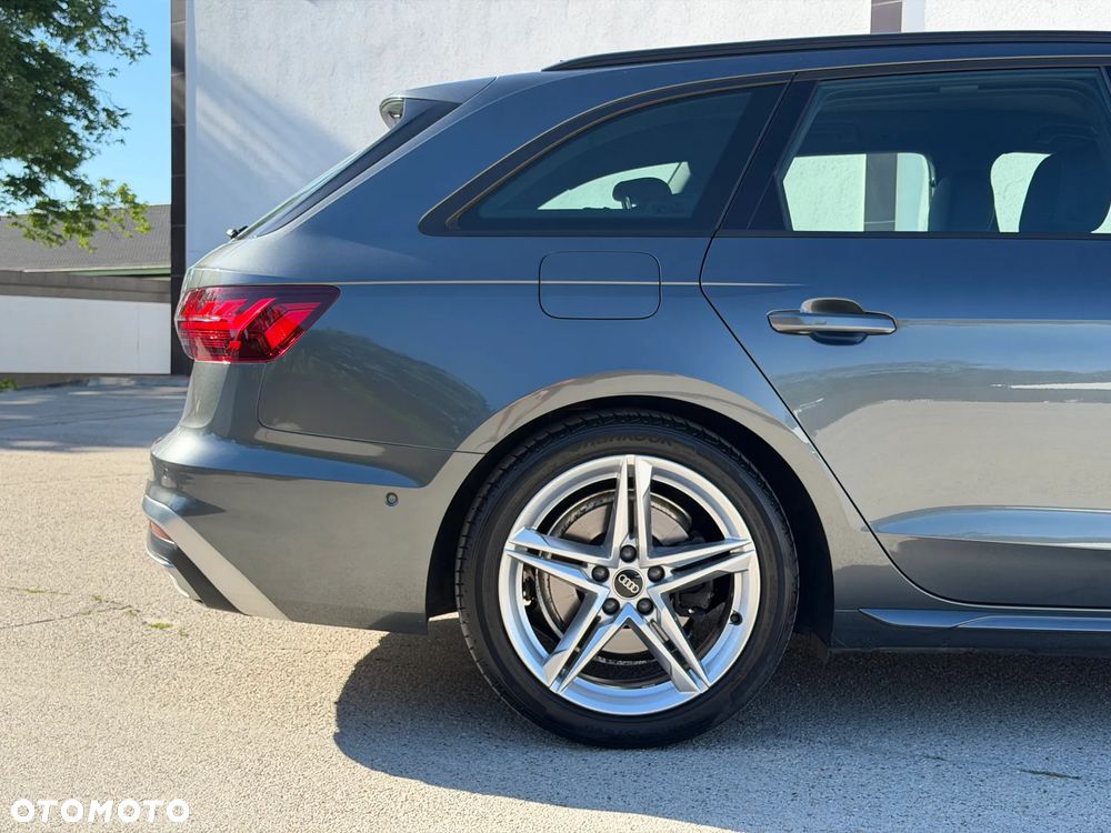 Audi A4 Avant 40 TFSI mHEV S Line S tronic - 16