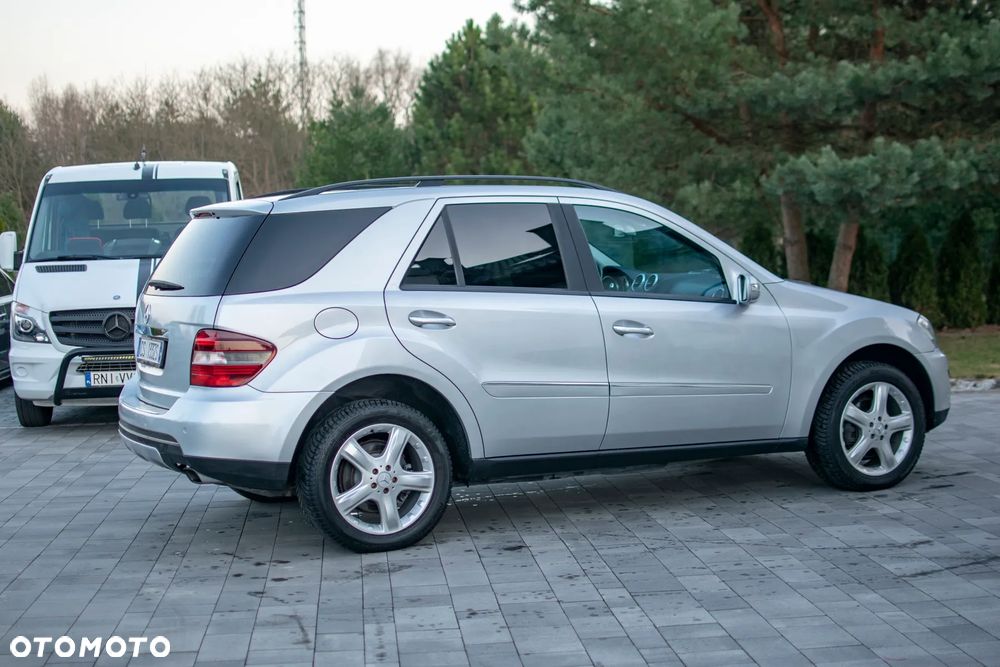 Mercedes-Benz ML - 19