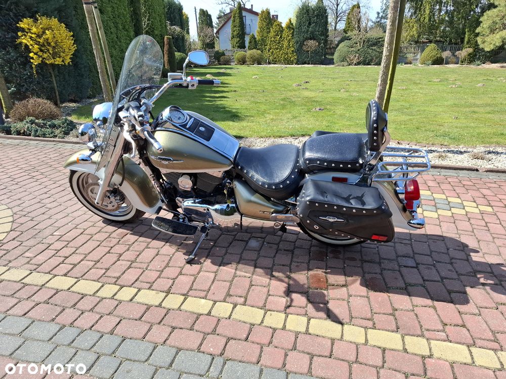 Suzuki Boulevard - 4
