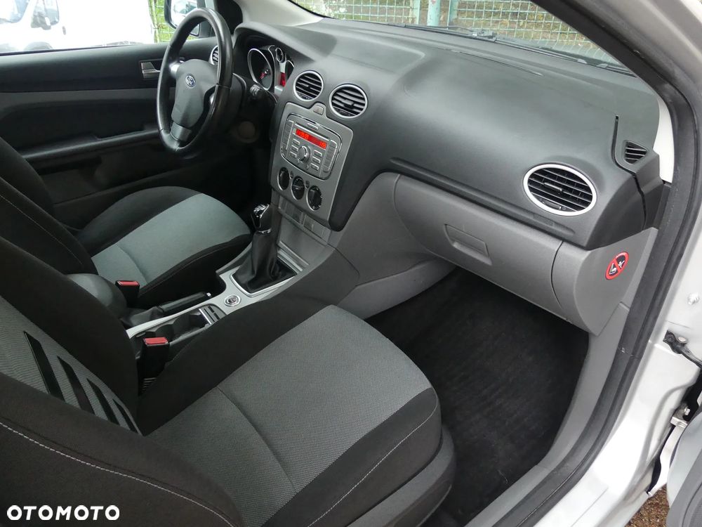 Ford Focus 1.8 Style - 5