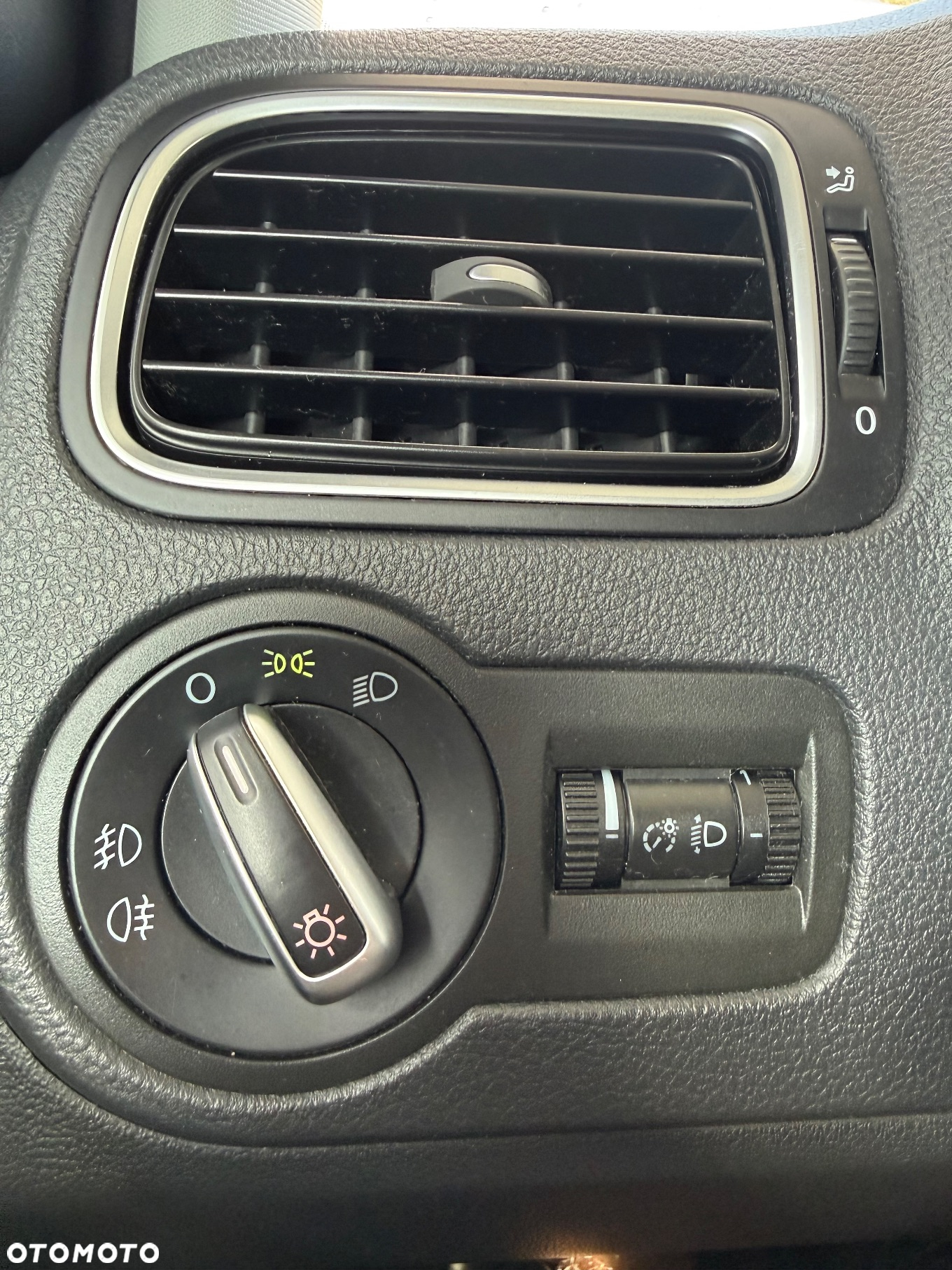 Volkswagen Polo - 8