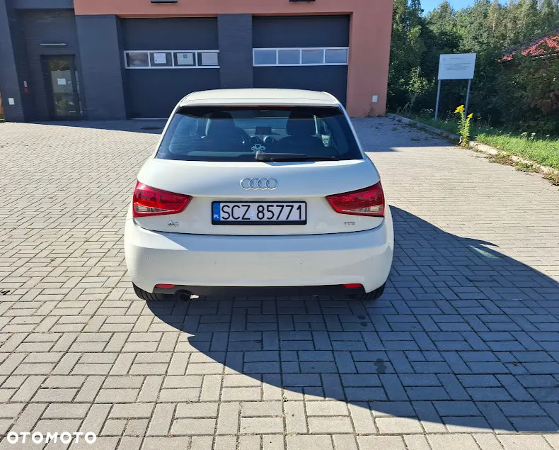Audi A1 1.6 TDI Attraction - 4
