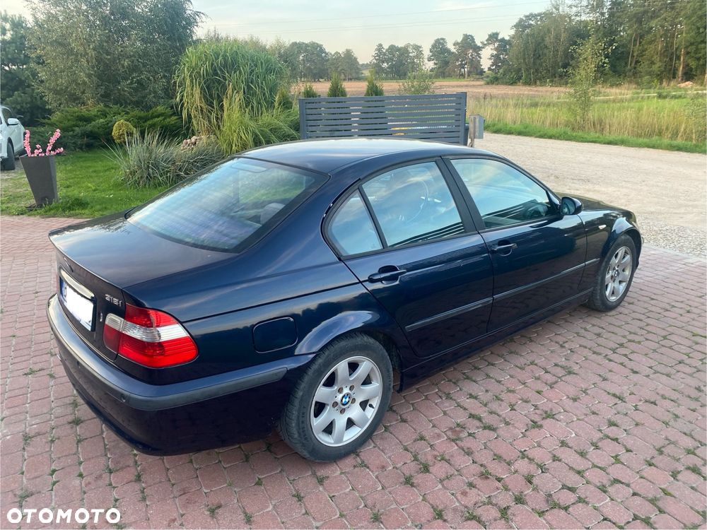 BMW Seria 3 318i - 5
