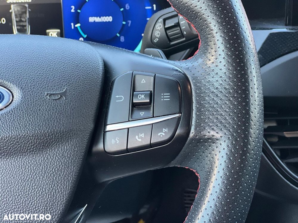 Ford Focus 1.5 EcoBoost ST-Line - 17