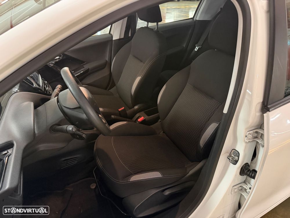 Peugeot 208 PureTech 68 Access - 11