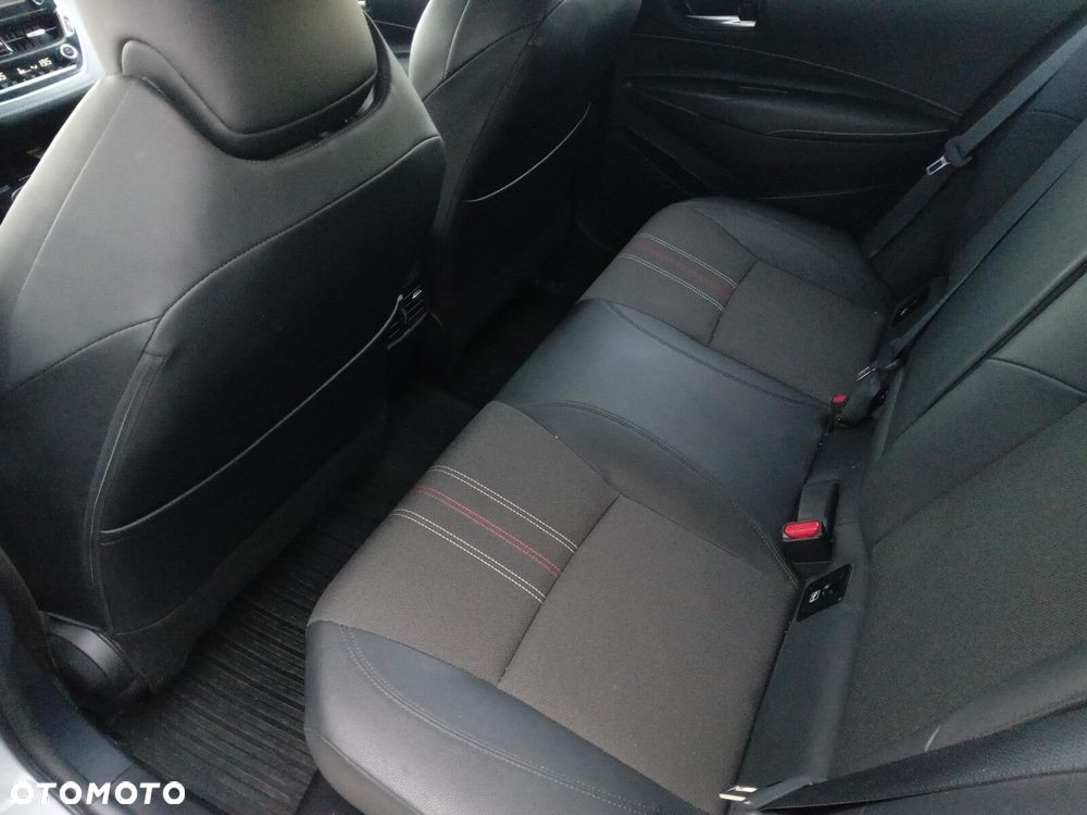 Toyota Corolla - 24