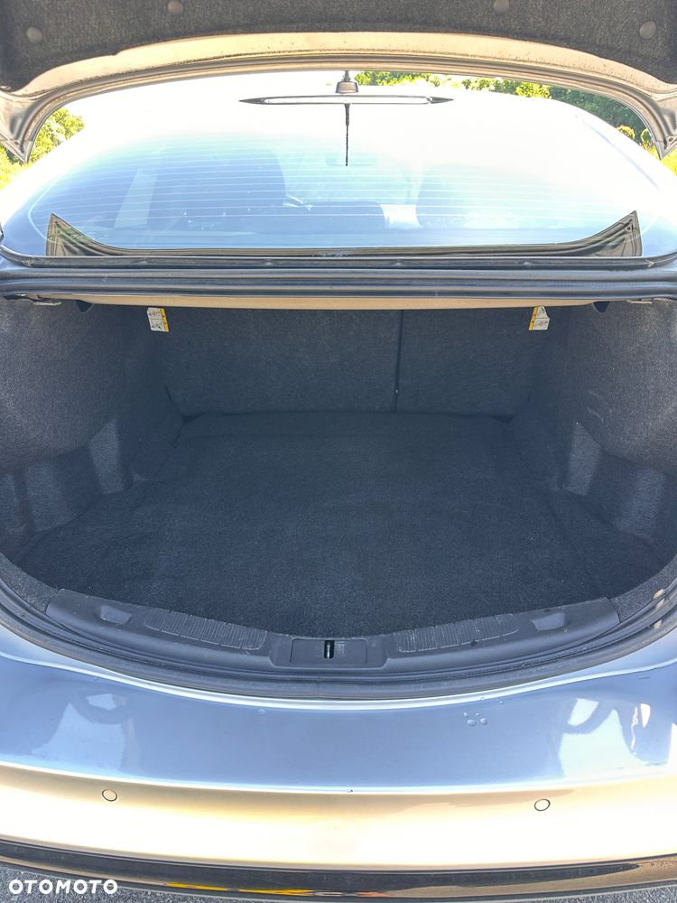 Ford Fusion - 10