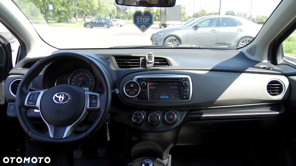 Toyota Yaris 1.4 D-4D Active - 5