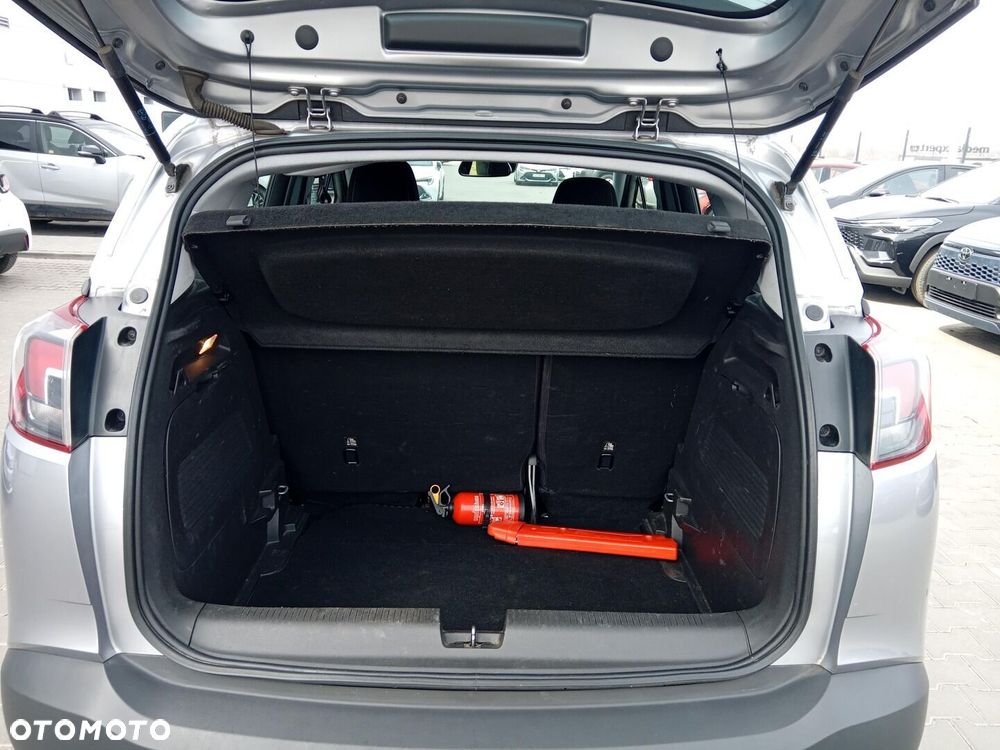 Opel Crossland X - 12