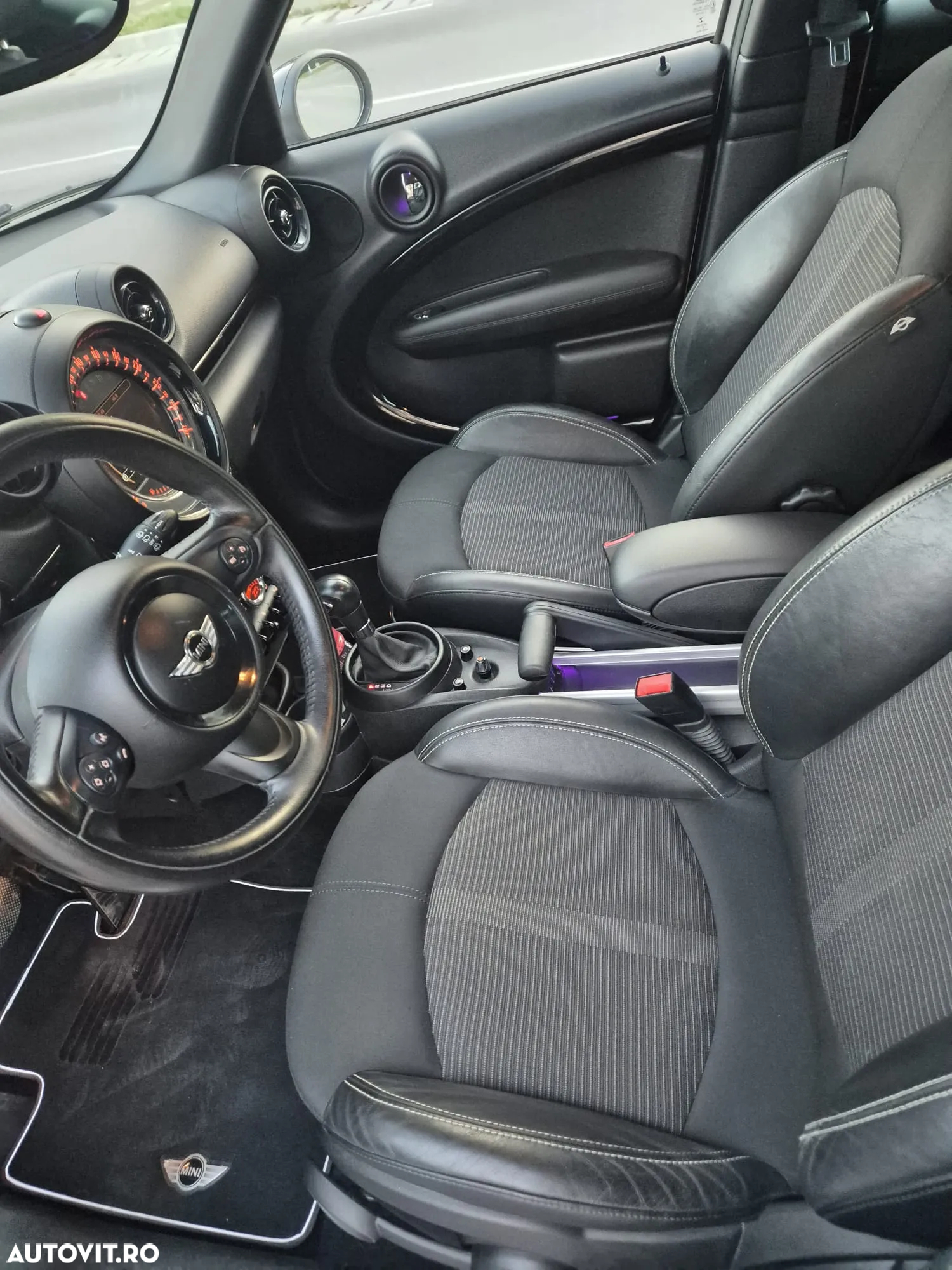 Mini Countryman - 11