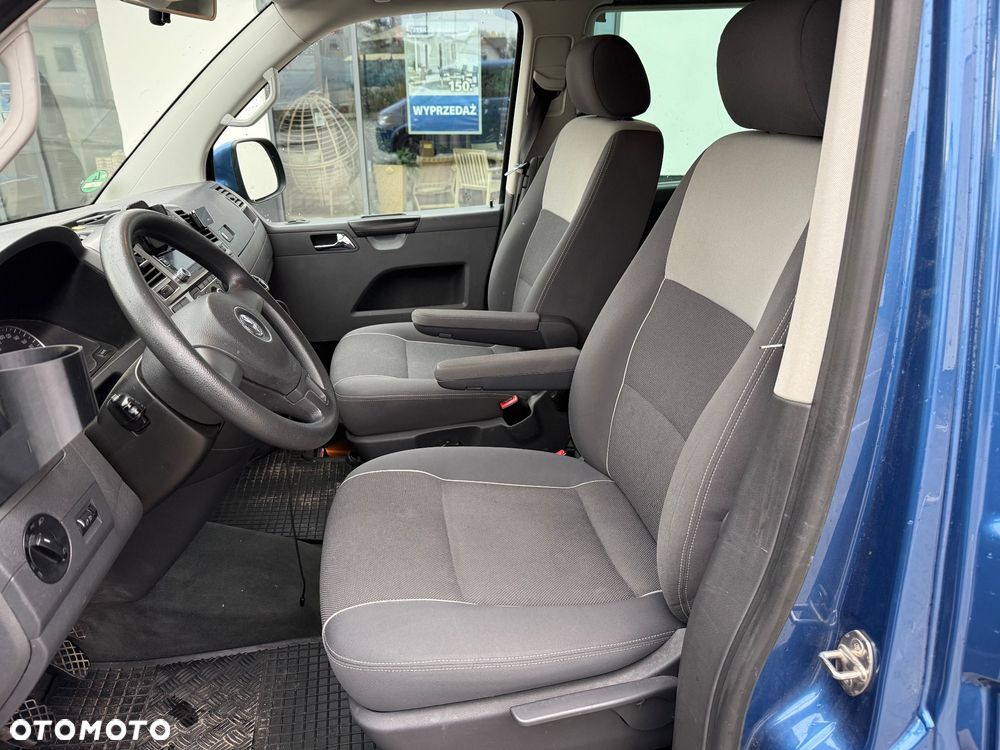Volkswagen Multivan - 23