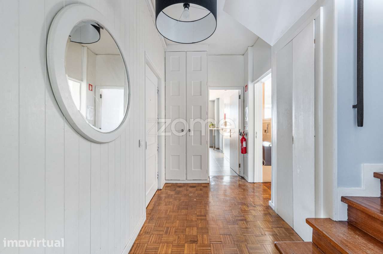 APARTAMENTO T4 DUPLEX NA RUA LATINO COELHO - PORTO - Grande imagem: 5/42