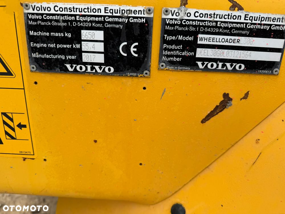 Volvo L 30 G - 17