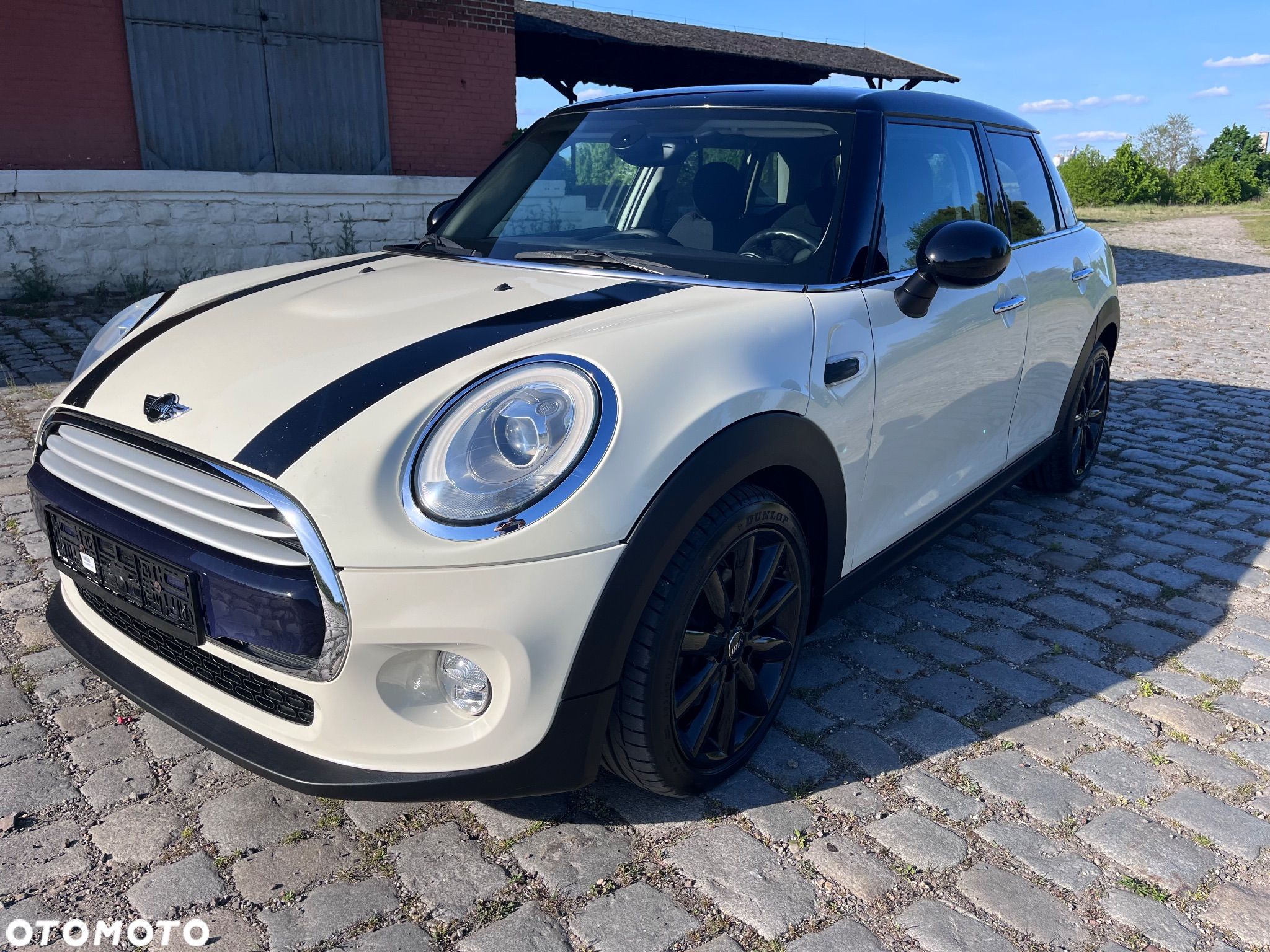 MINI Cooper - 1