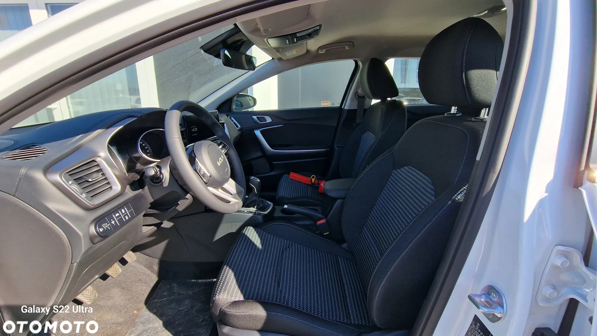 Kia Ceed 1.5 T-GDI M - 4