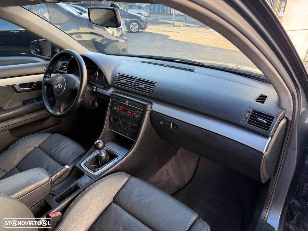 Audi A4 1.9 TDI m5 Sport - 11