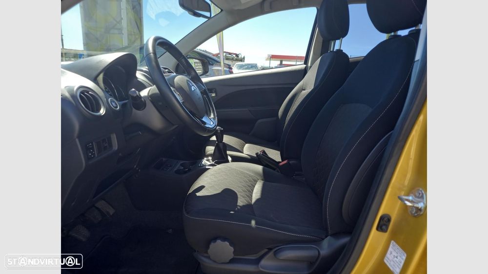 Mitsubishi Space Star 1.2 Intense - 16