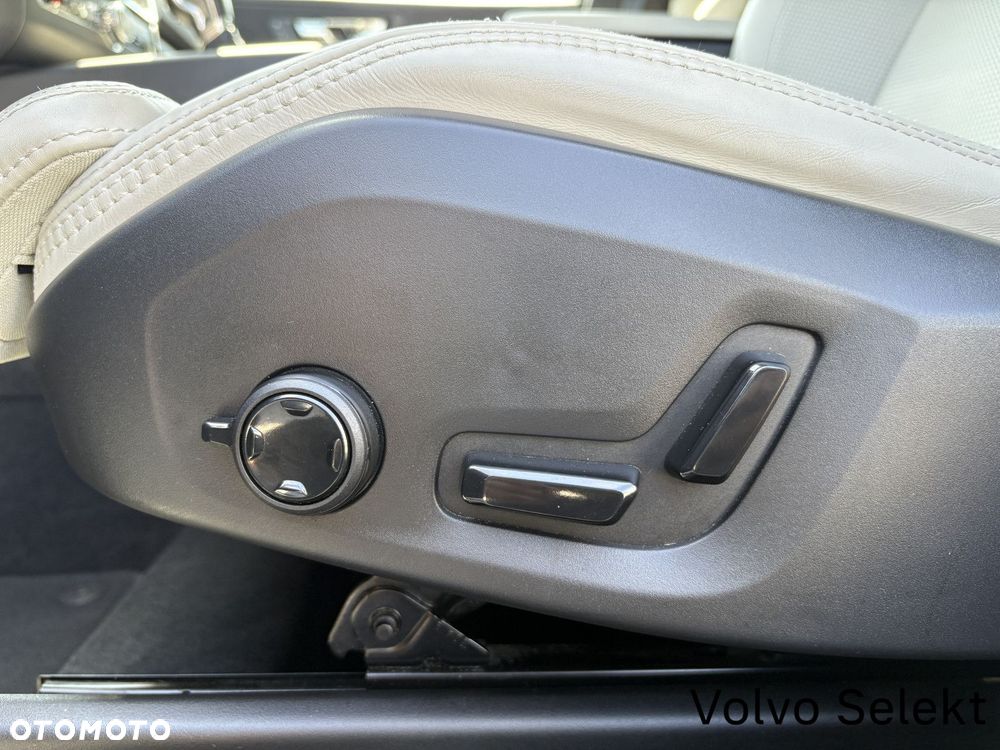 Volvo XC 60 - 11