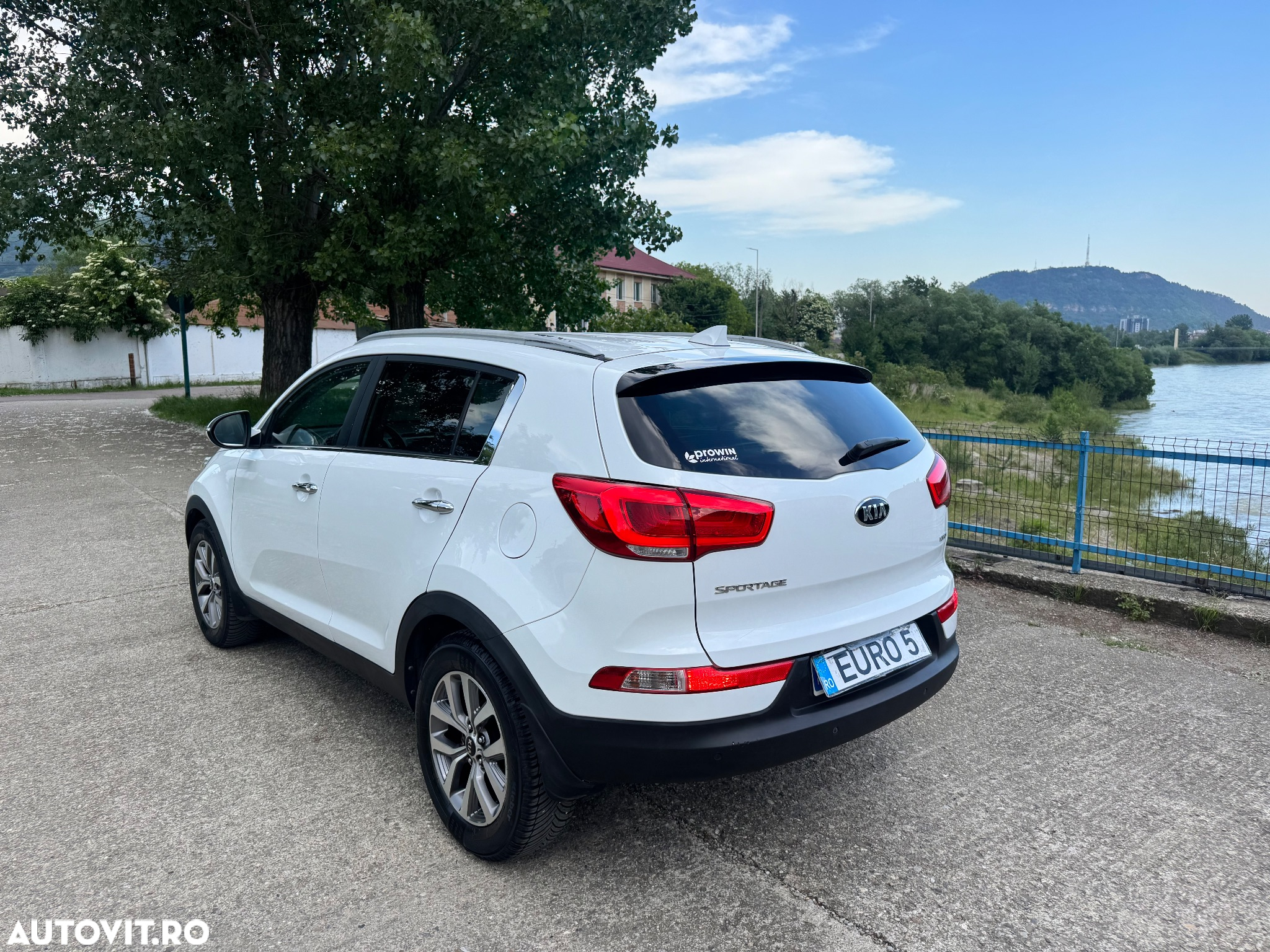Kia Sportage 1.7 CRDI 2WD Vision - 4