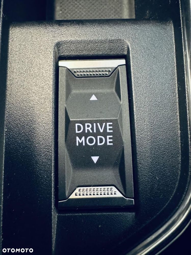 Peugeot 3008 1.6 PureTech Hybrid4 PHEV GT S&S EAT8 - 20