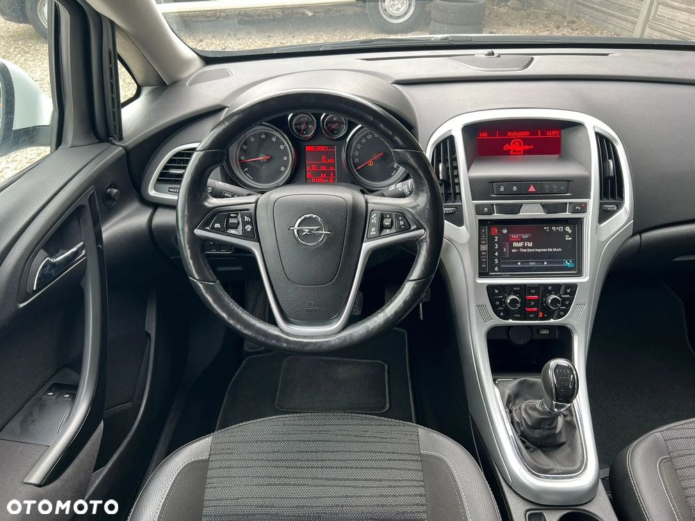 Opel Astra 1.4 Turbo - 21