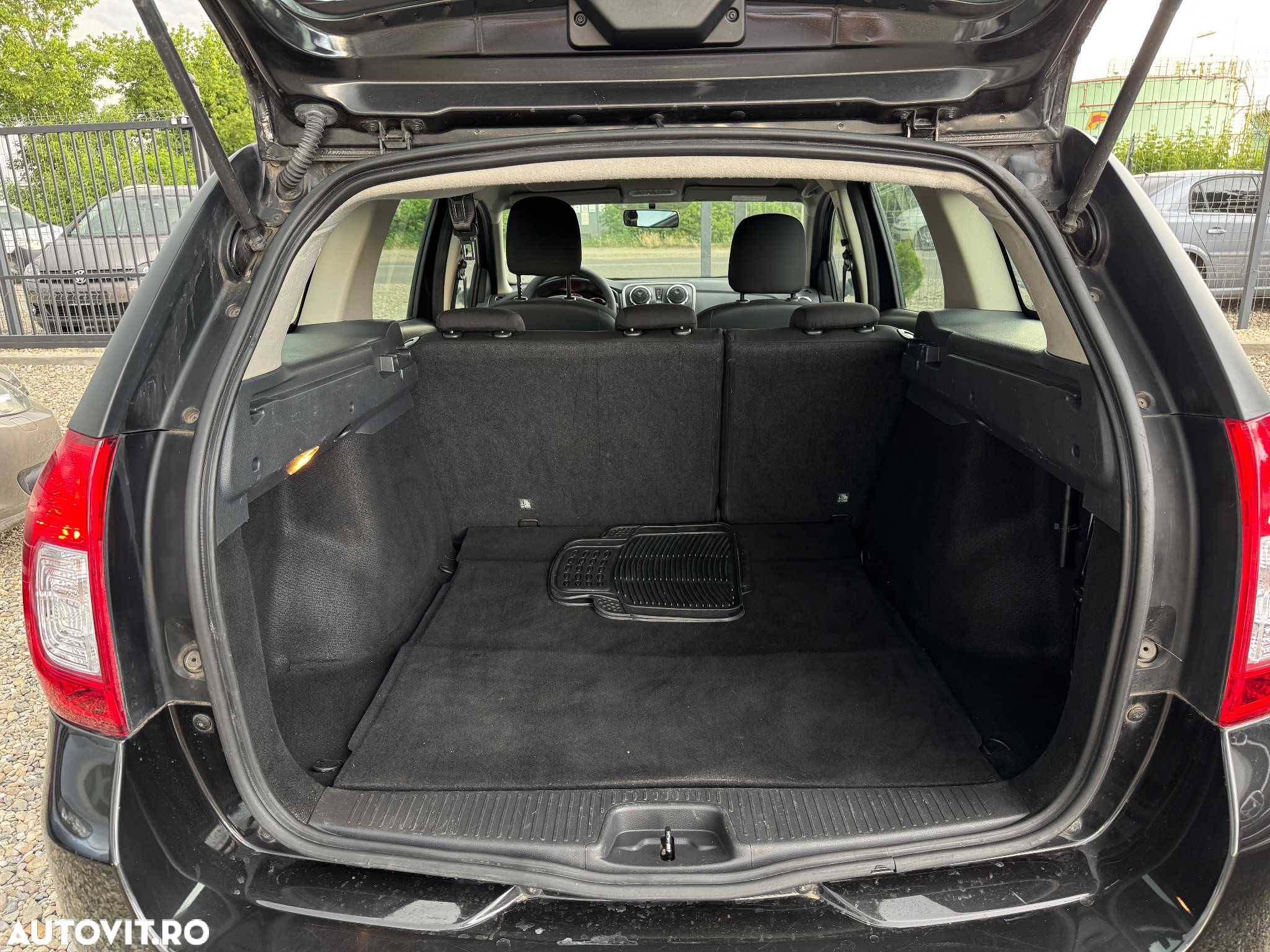 Dacia Logan MCV 1.5 dCi Laureate - 11