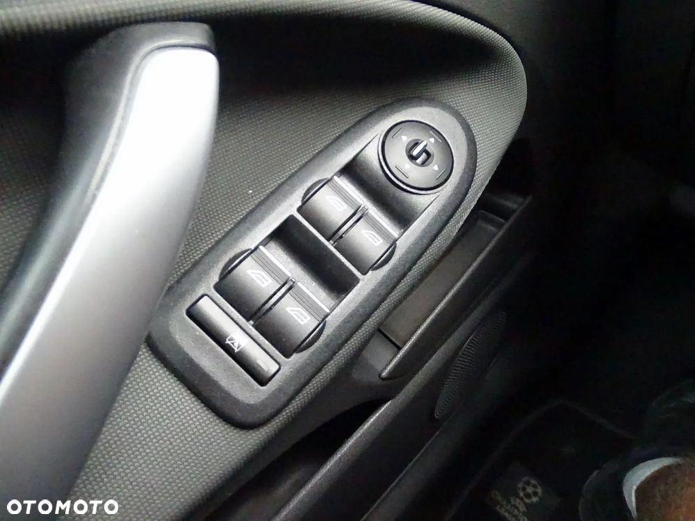 Ford Kuga 2.0 TDCi 2x4 Trend - 29
