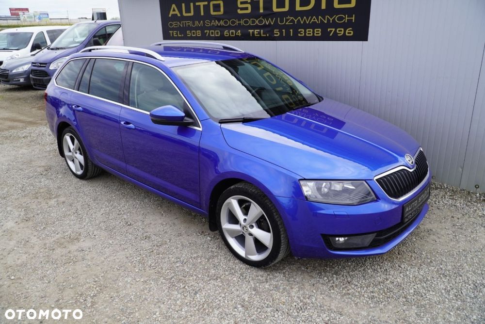Skoda Octavia 2.0 TDI DSG Style - 2