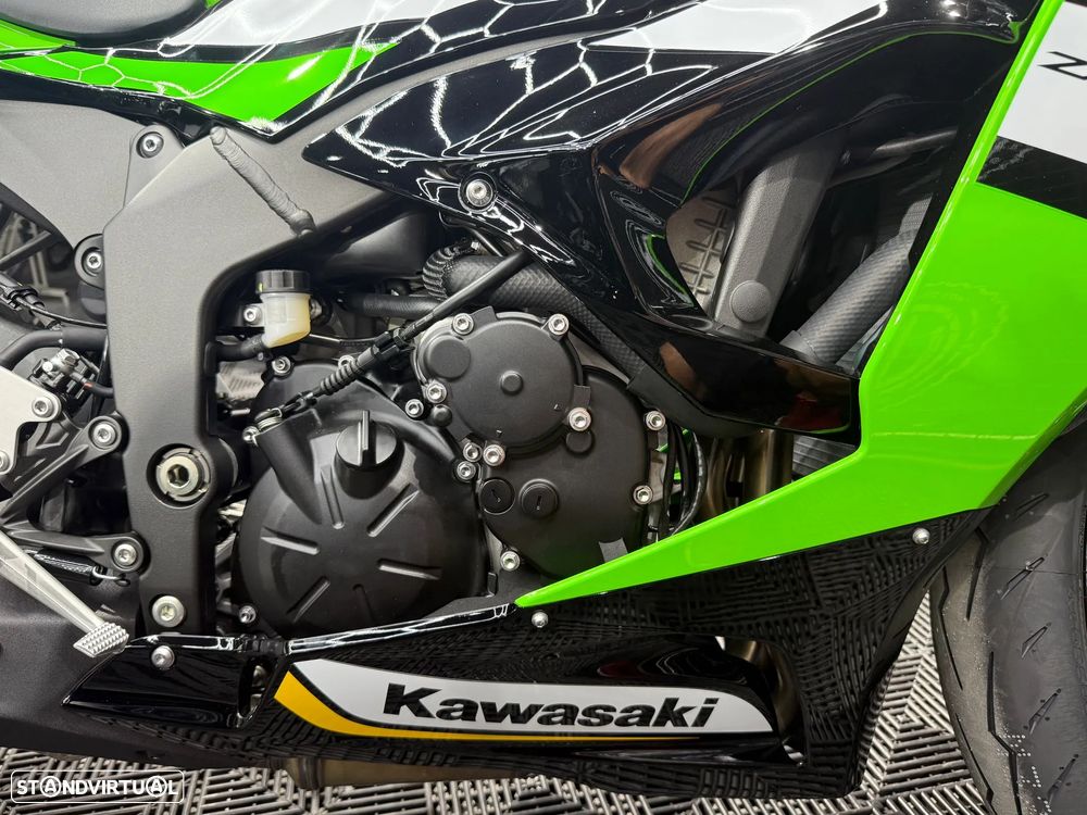 Kawasaki ZX 6R - 6