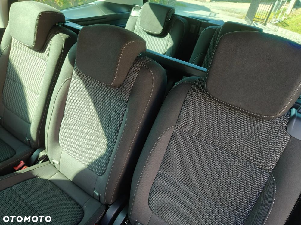 Volkswagen Sharan - 10