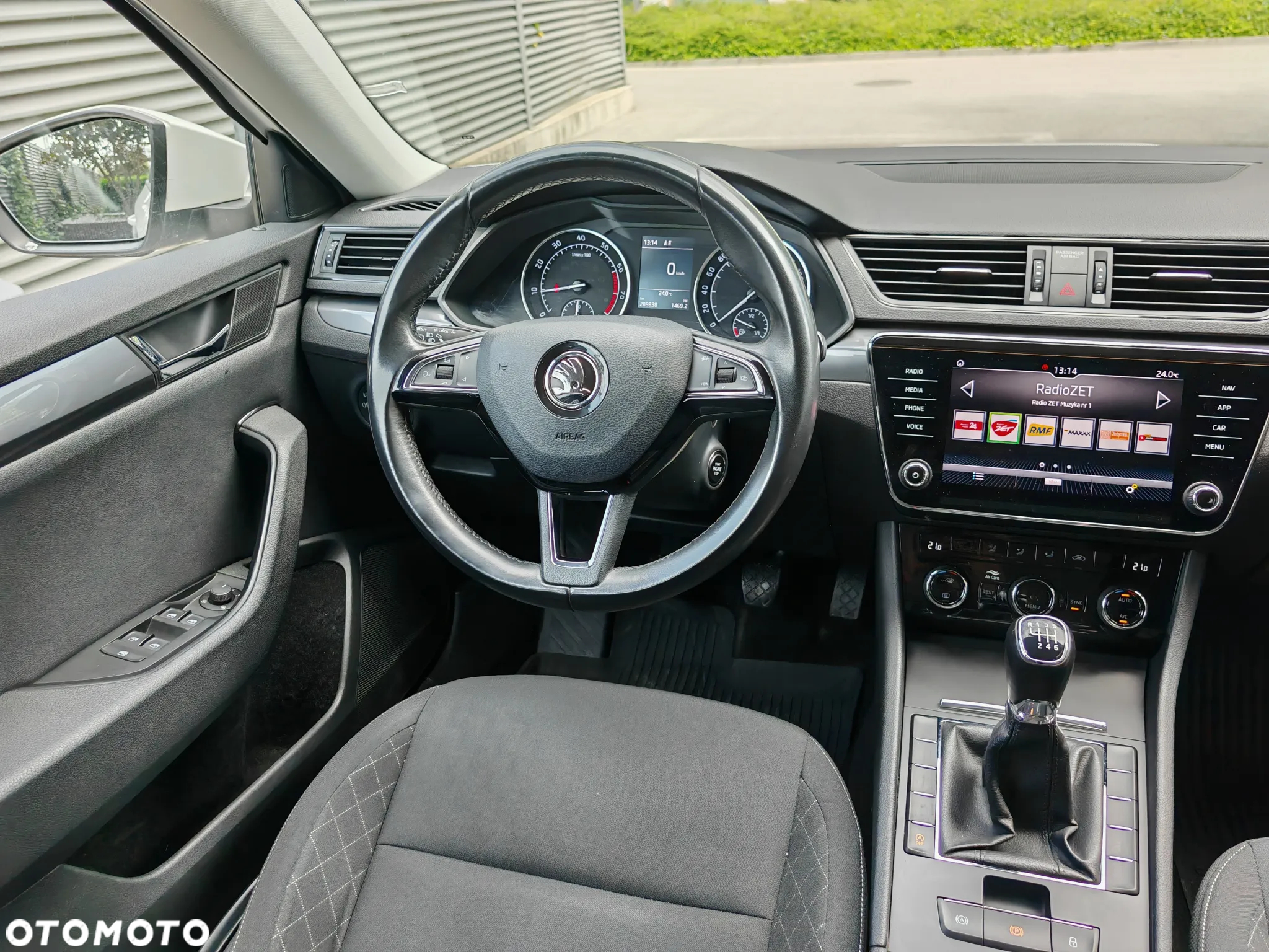 Skoda Superb 1.5 TSI ACT Active - 18