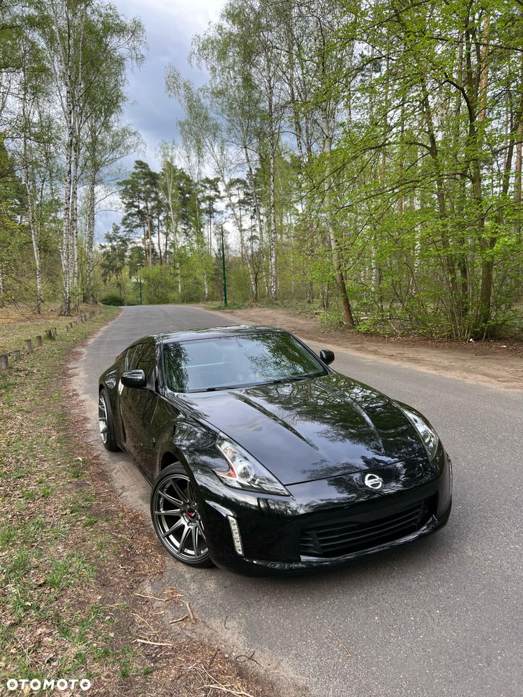 Nissan 370 Z - 4