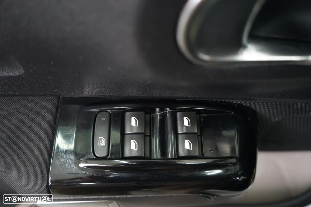 Citroën C3 1.6 BlueHDi Shine - 19