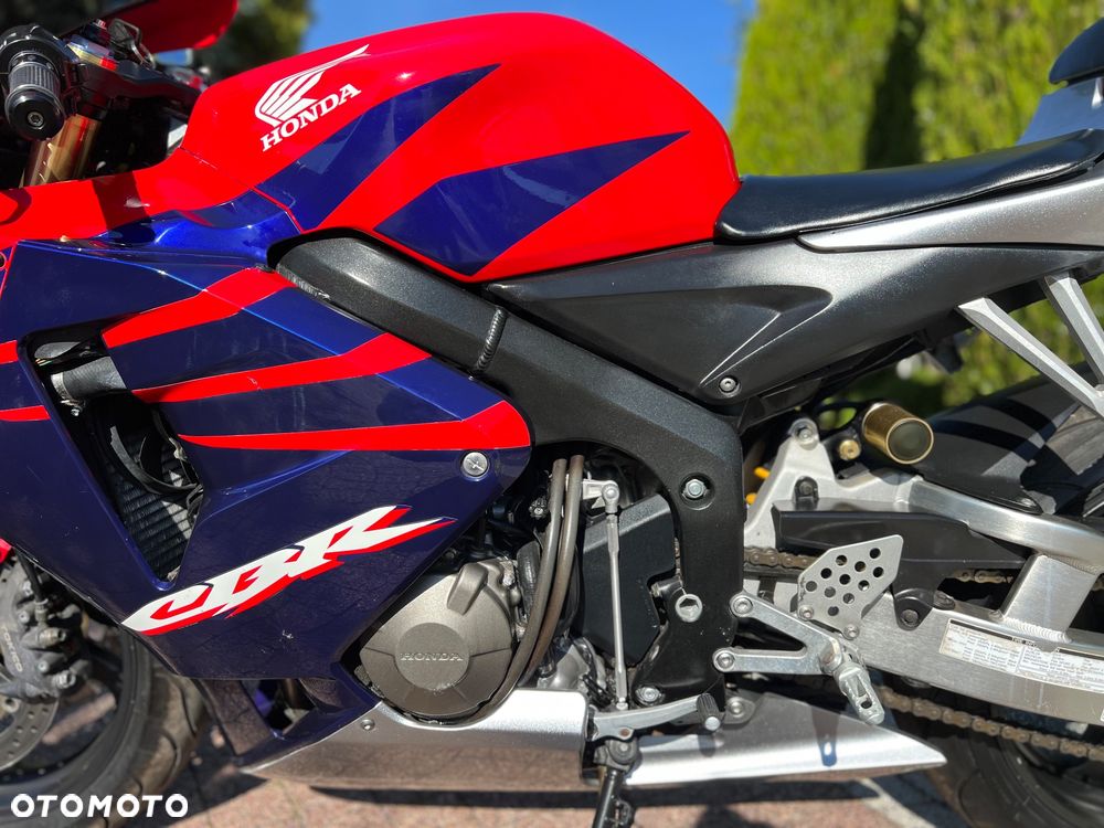 Honda CBR - 23