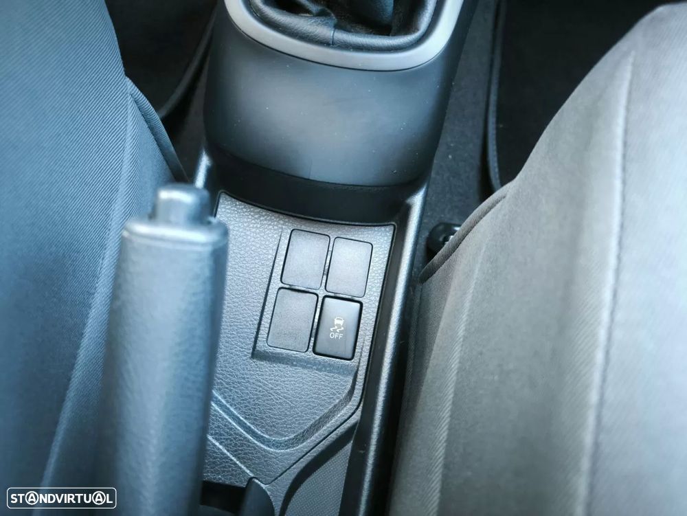 Toyota Yaris 1.4 D-4D ACtive+AC - 43