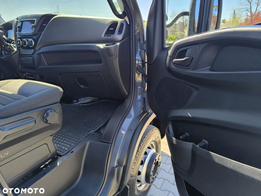 Iveco Daily 70C18 Sypialnia 2 Łóżka, WINDA!, 15 Palet, 2x Firana + Zsuwany Dach! - 20