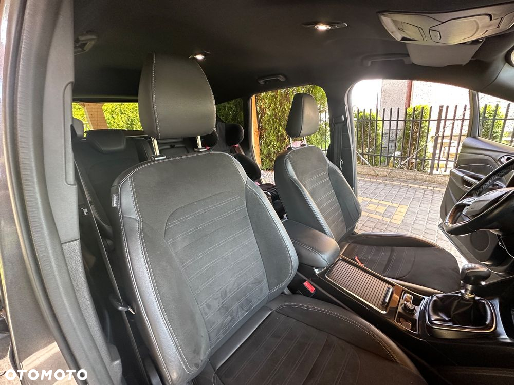 Ford Kuga 2.0 TDCi 4x4 ST-Line - 19