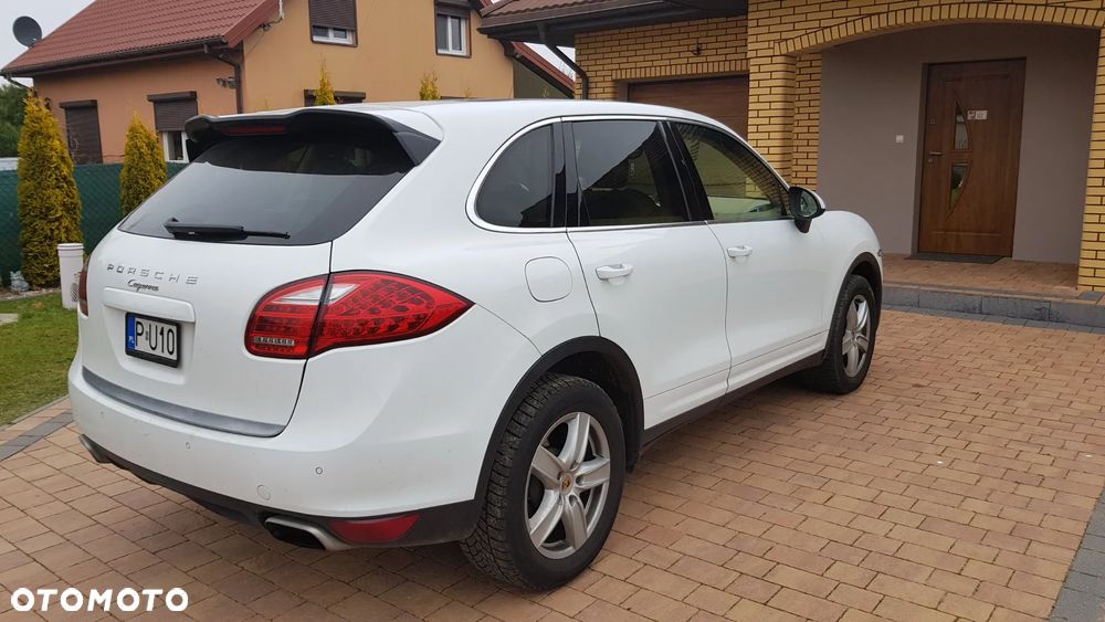 Porsche Cayenne Standard - 6